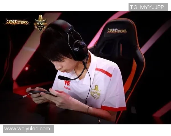 V5战队在大师赛积分榜上以98分稳居第一展现强劲实力 V5战队在大师赛积分榜上以98分稳居第一展现强劲实力