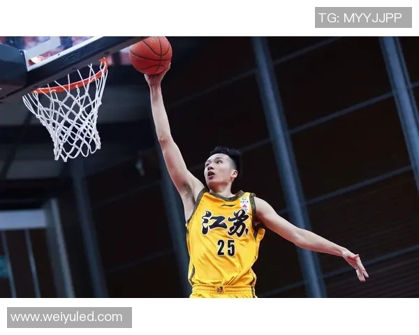 方硕的篮球之路:从青涩少年到CBA明星的成长故事与心路历程